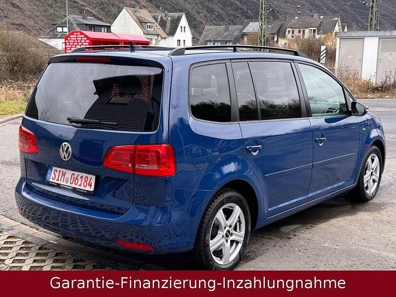 Gebraucht VW Touran Match 140 PS (102 kW) 2012 Blau Van / Kleinbus
