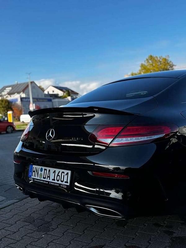 Gebraucht Mercedes C300 AMG line 258 PS (189 kW) 2019 Schwarz Coupé