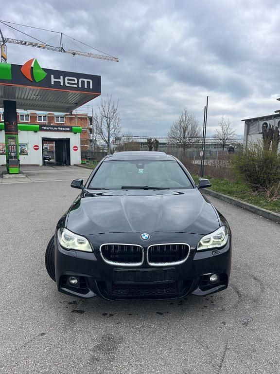 Gebraucht BMW 530 258 PS (189 kW) 2015 Schwarz Limousine