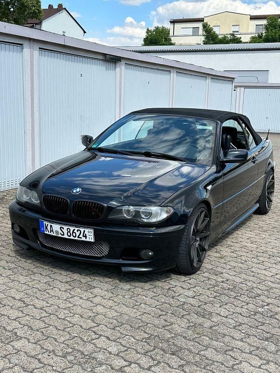 Gebraucht BMW 325 Cabriolet Performance 192 PS (141 kW) 2003 Schwarz Cabrio