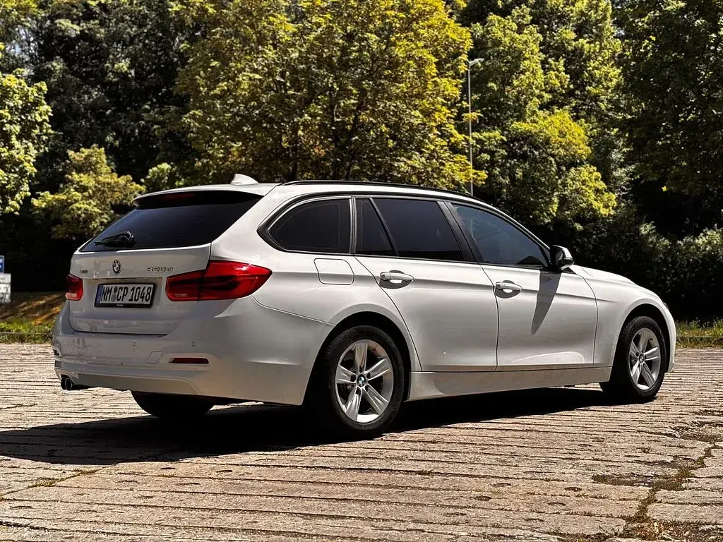 Gebraucht BMW 320 190 PS (139 kW) 2019 Weiß Kombi