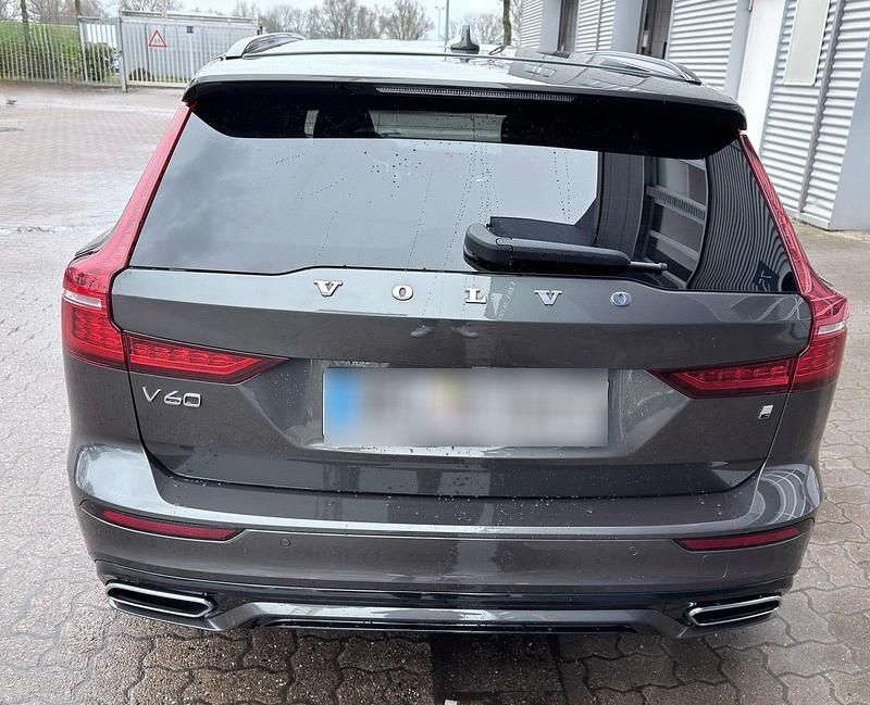 Gebraucht Volvo V60 Plus 398 PS (292 kW) 2022 Grau Kombi