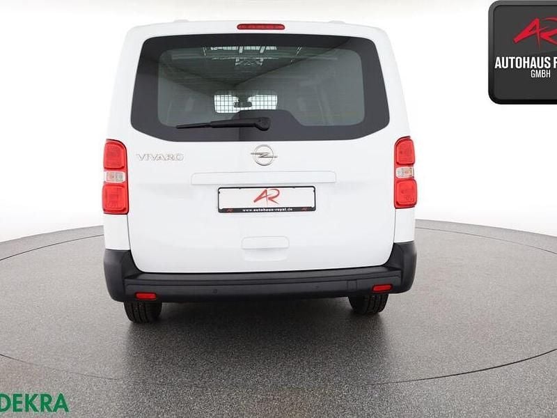 Gebraucht Opel Vivaro 144 PS (105 kW) 2021 Weiß Van / Kleinbus