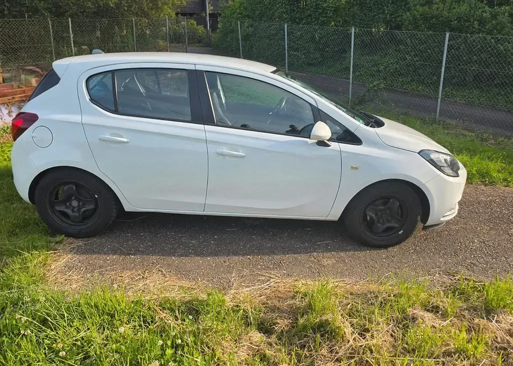 Gebraucht Opel Corsa Edition 90 PS (66 kW) 2016 Weiß Kleinwagen