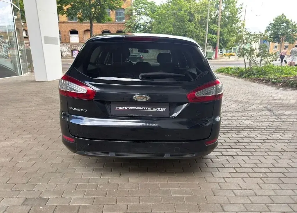 Gebraucht Ford Mondeo Trend 116 PS (85 kW) 2012 Schwarz Limousine