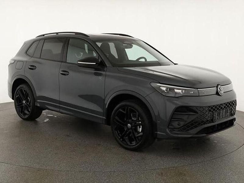 Grau Neu 2025 VW Tiguan SUV | 57.130 € (Teuer) - Bild 1/1