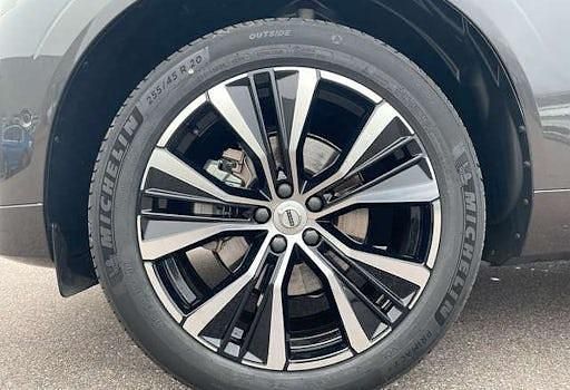 Gebraucht Volvo XC60 Plus 250 PS (183 kW) 2025 Platinum grey SUV