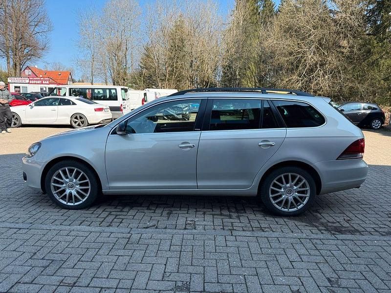 Gebraucht VW Golf VI Style 122 PS (89 kW) 2011 Grau Kleinwagen