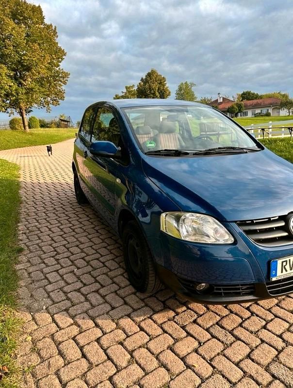 Blau Gebraucht 2005 VW Fox Kleinwagen | 699 € (Superpreis) - Bild 1/4