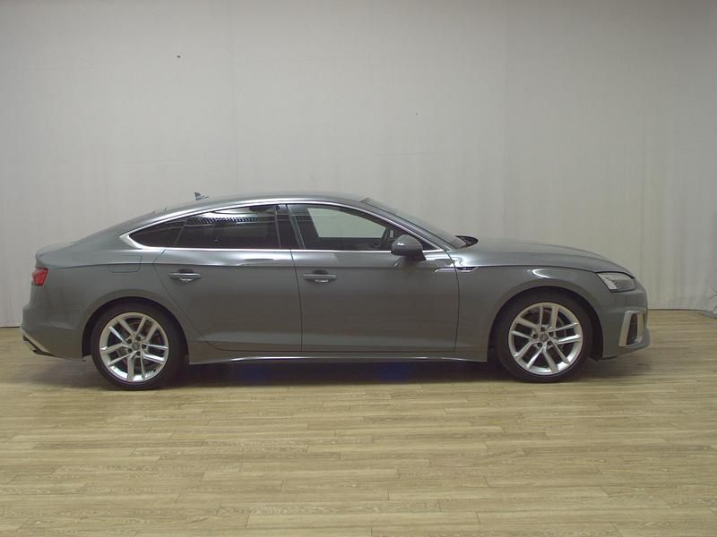 Grau Gebraucht 2020 Audi A5 Sportback S-Line Kleinwagen | 20.780 € (Guter Preis) - Bild 1/4