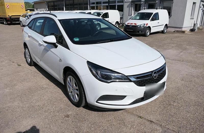 Gebraucht Opel Astra 110 PS (80 kW) 2018 Weiß Kombi