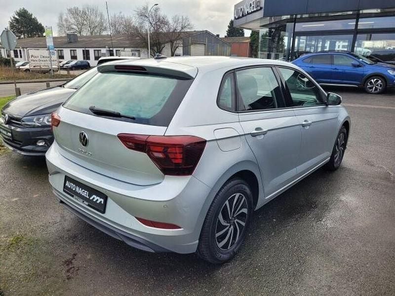 Gebraucht VW Polo Life 95 PS (69 kW) 2024 Silber Kleinwagen