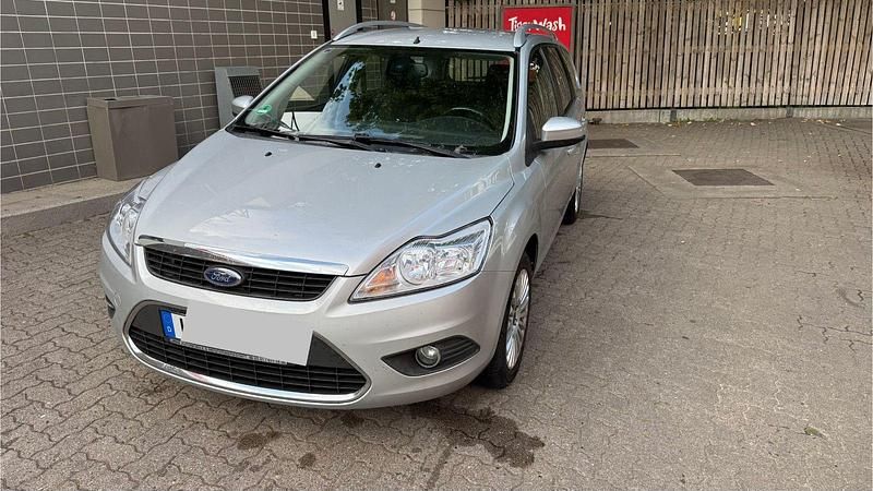 Silber Gebraucht 2009 Ford Focus Style Kombi | 3.499 € (Fairer Preis) - Bild 1/4