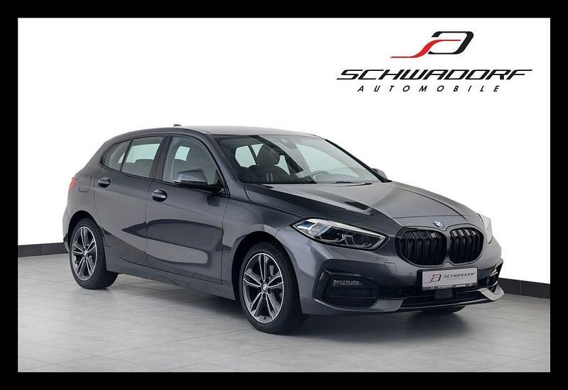 Grau Gebraucht 2019 BMW 118 Sport Line Kleinwagen | 19.800 € (Teuer) - Bild 1/4