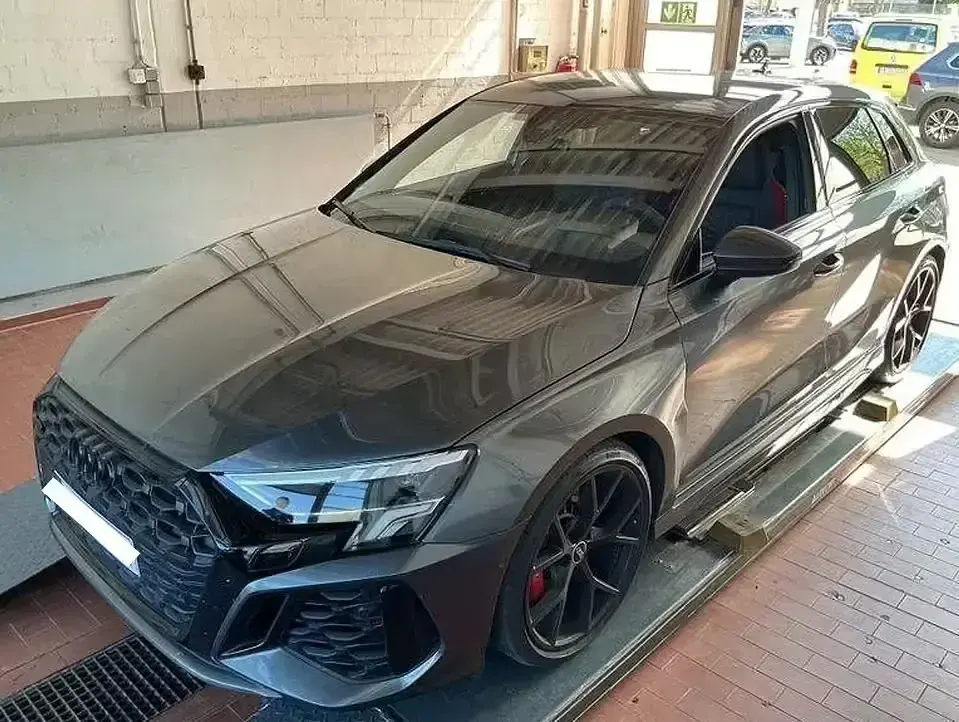 Gebraucht Audi RS3 Sport 400 PS (294 kW) 2023 Limousine