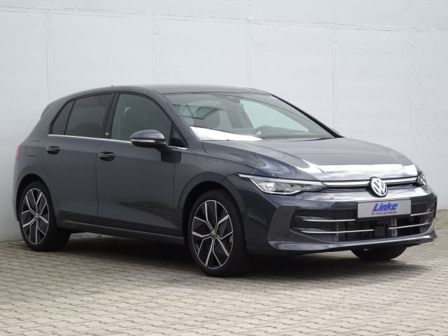 Gebraucht VW Golf VIII Edition 150 PS (110 kW) 2024 Delfingrau metallic Limousine
