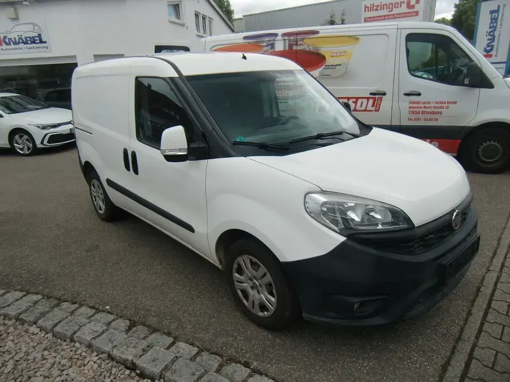 Gebraucht Fiat Doblò 90 PS (66 kW) 2016 Weiß Van / Kleinbus