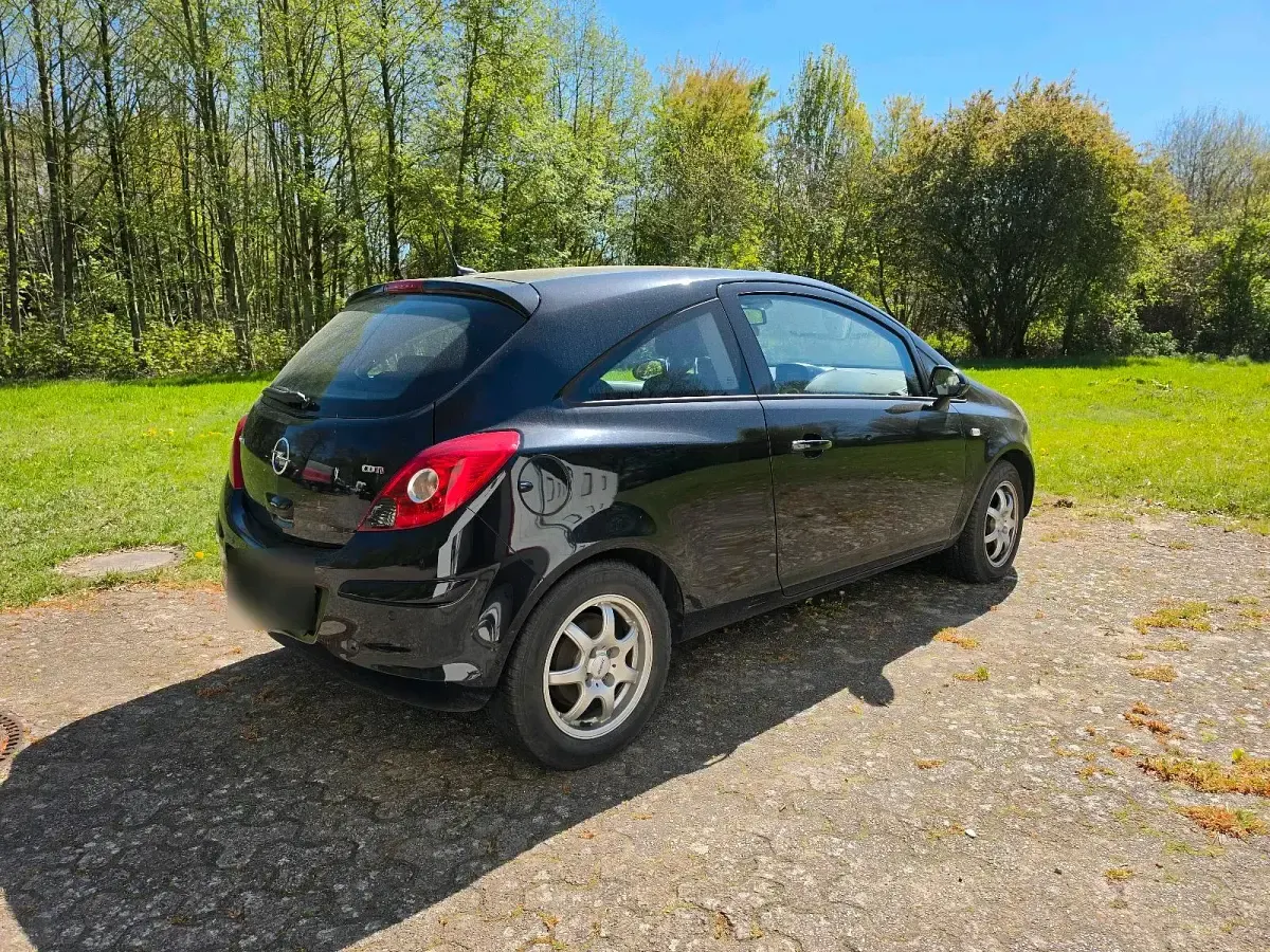 Gebraucht Opel Corsa 90 PS (66 kW) 2008 Schwarz Kleinwagen