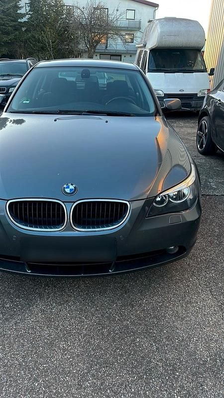 Gebraucht BMW 525 Basis 192 PS (141 kW) 2004 Grau Limousine