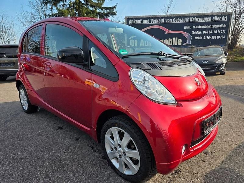 Gebraucht Peugeot iON 49 kW (67 PS) 2018 Rot Kleinwagen