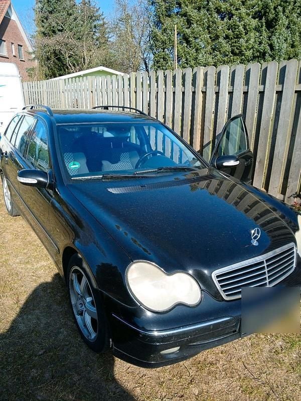 Gebraucht Mercedes C180 143 PS (105 kW) 2003 Schwarz Kombi