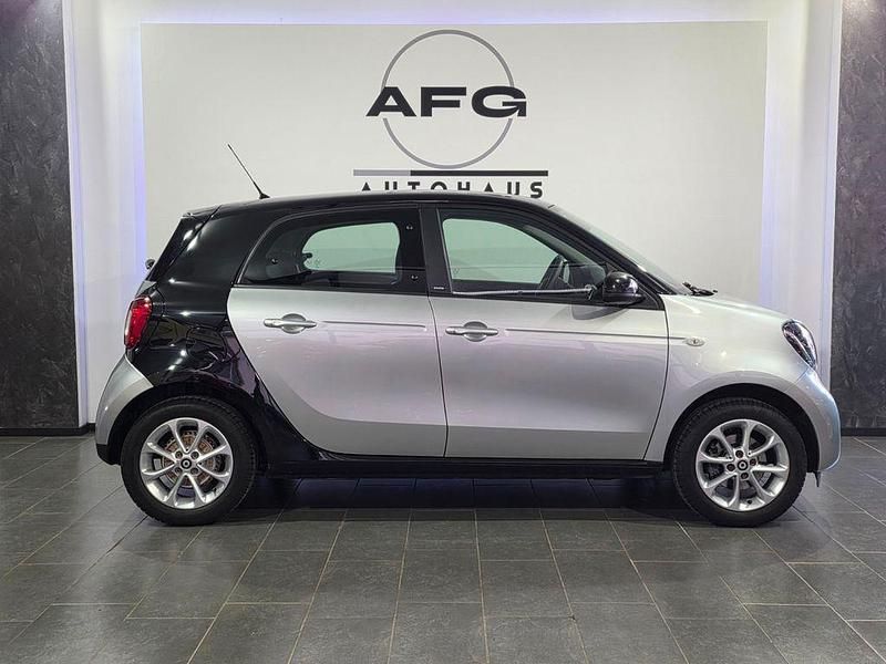 Second-hand Smart ForFour 71 CP (52 kW) 2016 Argintiu Hatchback