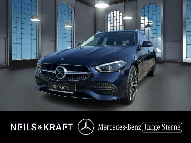 Cavansitblau Gebraucht 2022 Mercedes C200 Avantgarde Kombi | 30.980 € (Fairer Preis) - Bild 1/4