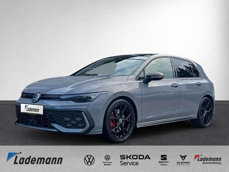Grau Gebraucht 2024 VW Golf VIII GTI Limousine | 38.428 € (Fairer Preis) - Bild 1/4