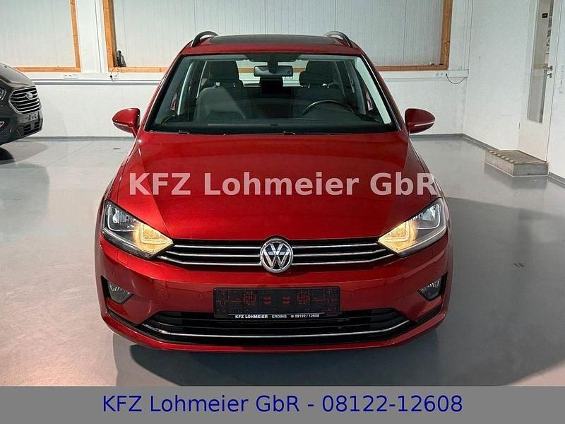 Gebraucht VW Golf Sportsvan 150 PS (110 kW) 2015 Sunsetred Van / Kleinbus