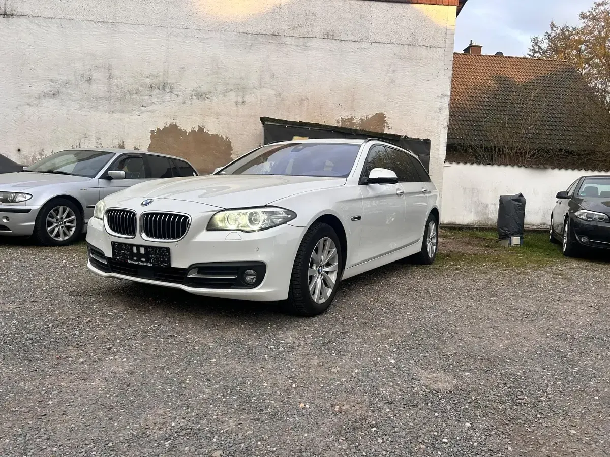 Gebraucht BMW 530 258 PS (189 kW) 2016 Weiß Kombi