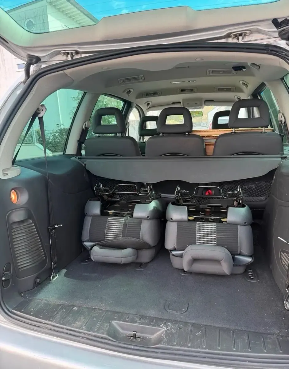 Gebraucht VW Sharan 140 PS (102 kW) 2008 Silber Van / Kleinbus