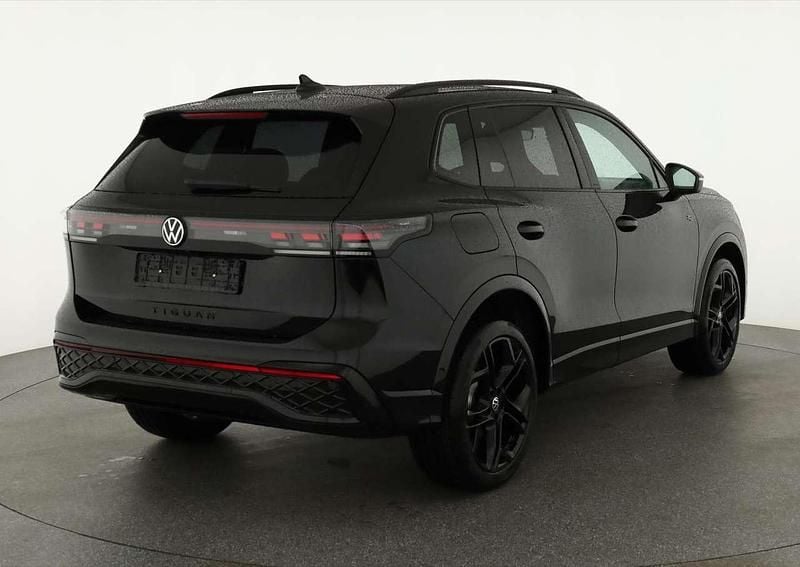 Grenadill schwarz metallic Neu 2025 VW Tiguan R-line SUV | 53.184 € (Guter Preis) - Bild 1/4