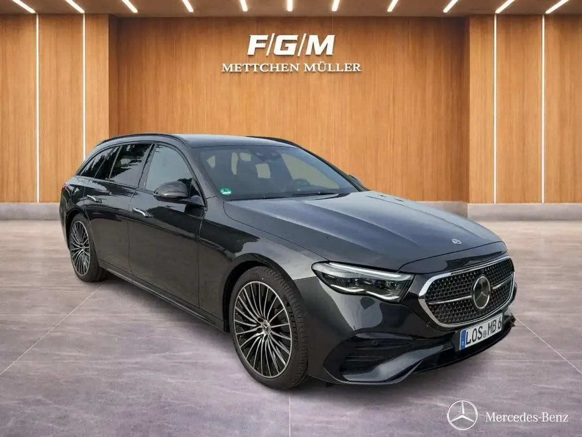 Gebraucht Mercedes E300 AMG line 313 PS (230 kW) 2026 Lack graphitgrau Kombi