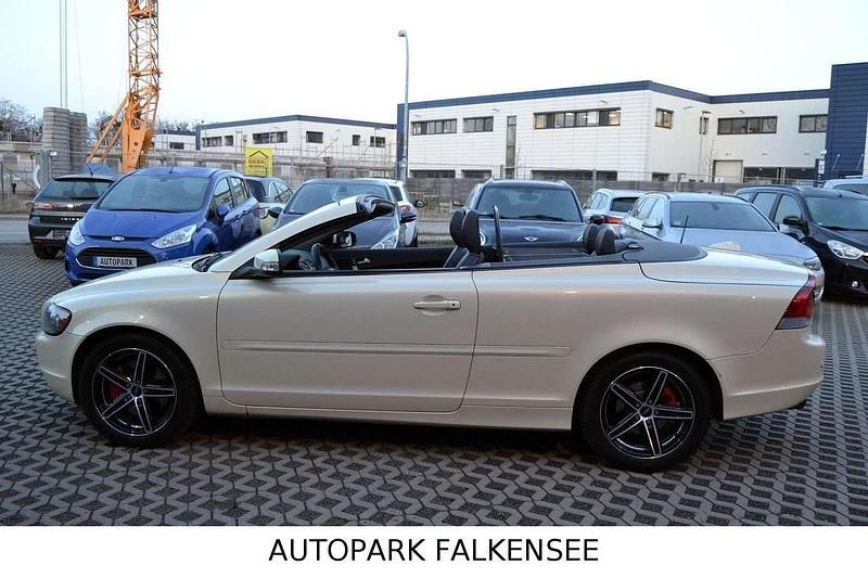 Gebraucht Volvo C70 Summum 179 PS (131 kW) 2008 Vanilla pearl Cabrio