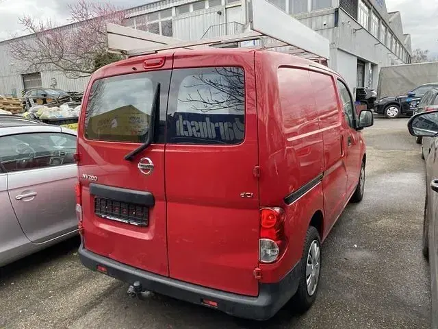 Gebraucht Nissan NV200 90 PS (66 kW) 2014 Rot Van / Kleinbus
