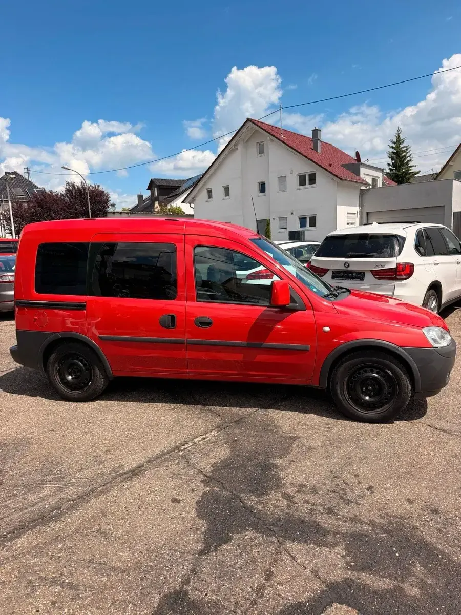 Gebraucht Opel Combo 94 PS (69 kW) 2008 Rot Van / Kleinbus