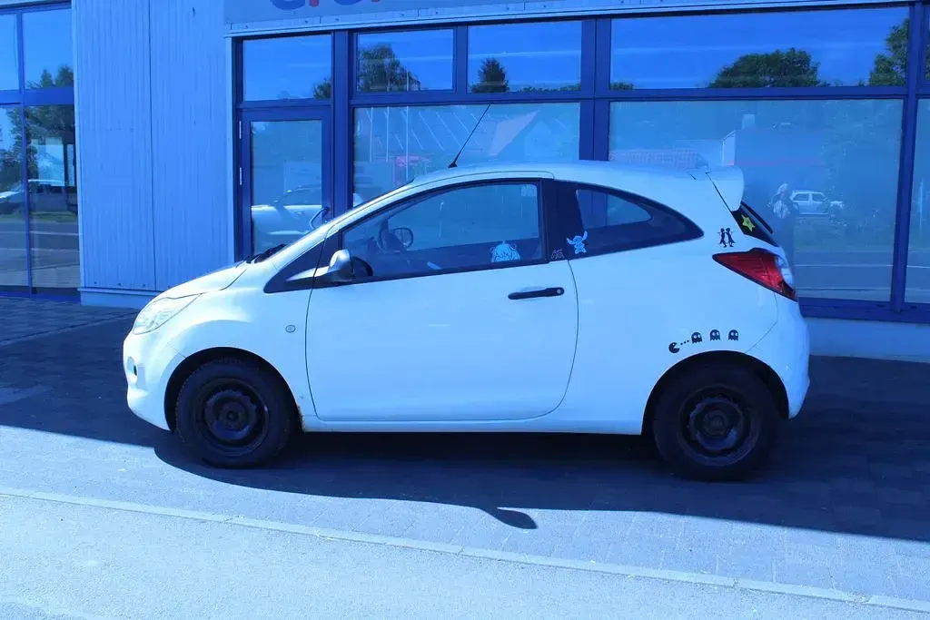 Gebraucht Ford Ka Ambiente 69 PS (50 kW) 2011 Weiß Kleinwagen