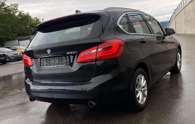 Używany BMW 220 Performance 192 KM (141 kW) 2016 Czarny Sedan/Limuzyna
