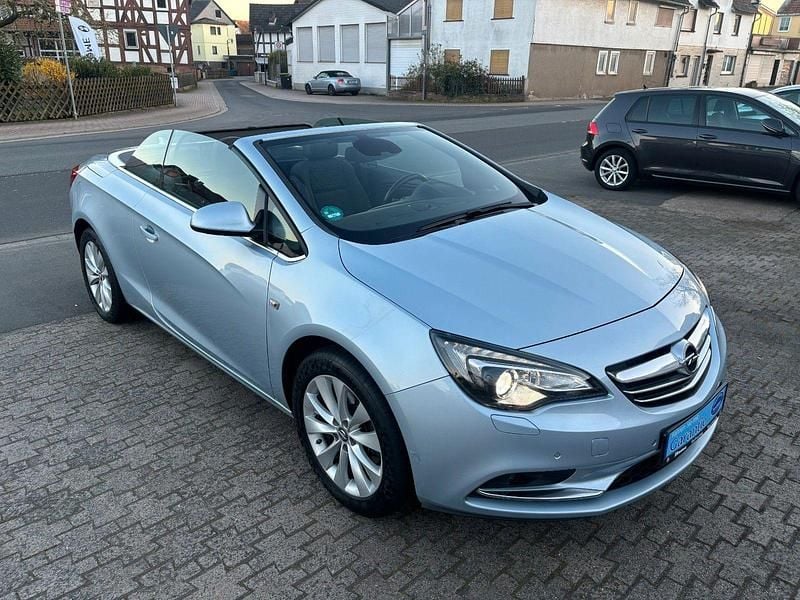 Gebraucht Opel Cascada Innovation 140 PS (102 kW) 2016 Silber Cabrio