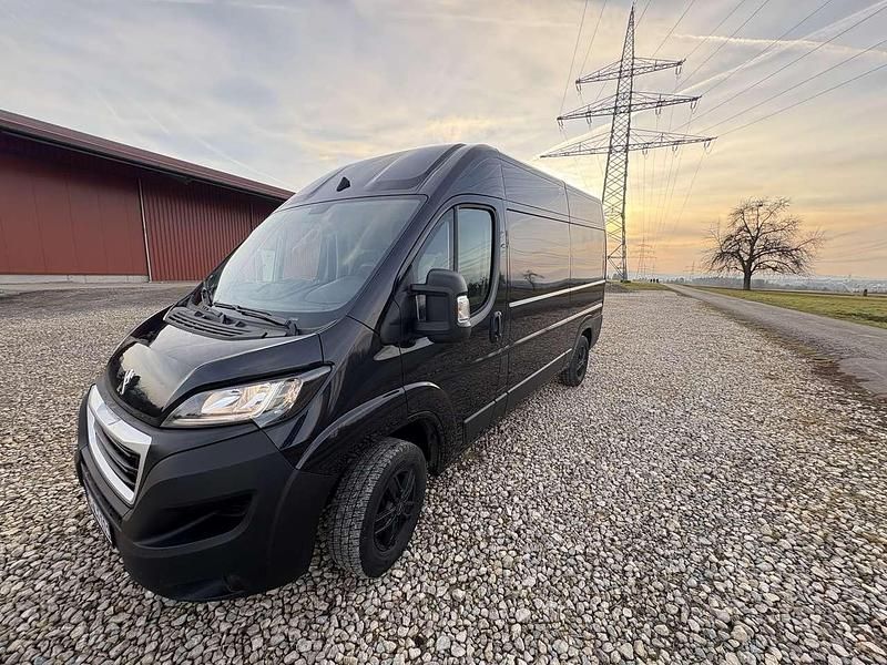 Gebraucht 2023 Peugeot Boxer Comfort Van | 25.900 € - Bild 1/4