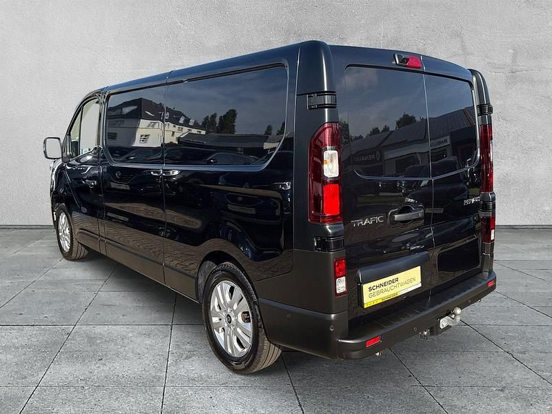 Gebraucht Renault Trafic Komfort 150 PS (110 kW) 2024 Schwarz Van / Kleinbus
