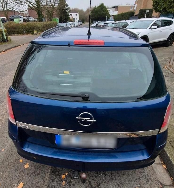 Gebraucht Opel Astra 105 PS (77 kW) 2005 Blau Kombi
