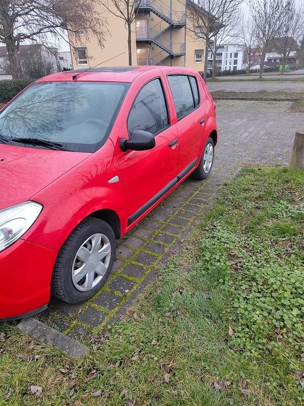 Gebraucht Dacia Sandero 75 PS (55 kW) 2009 Rot Kleinwagen