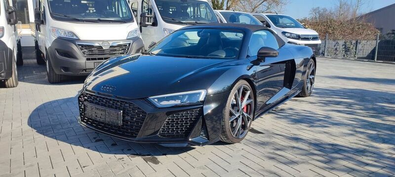 Gebraucht Audi R8 Spyder Performance 570 PS (419 kW) 2024 Schwarz Cabrio
