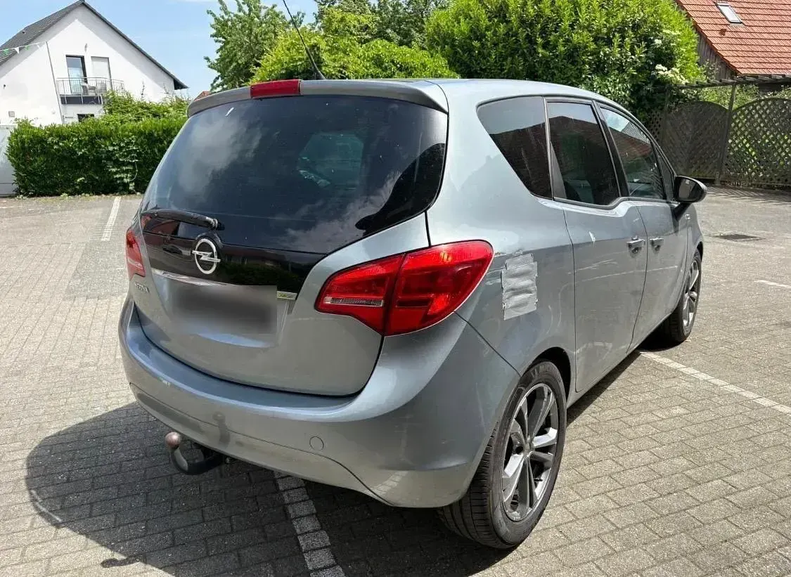 Gebraucht Opel Meriva 120 PS (88 kW) 2011 Silber Van / Kleinbus