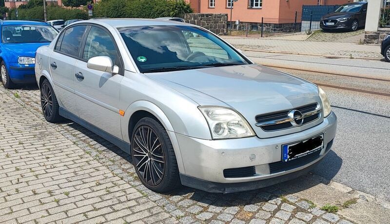 Silber Gebraucht 2003 Opel Vectra Limousine | 1.600 € (Guter Preis) - Bild 1/4