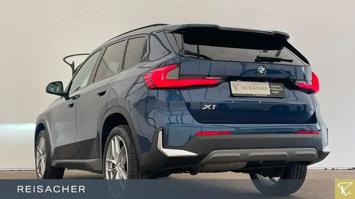 Gebraucht BMW X1 Performance 197 PS (144 kW) 2024 Phytonicblau SUV