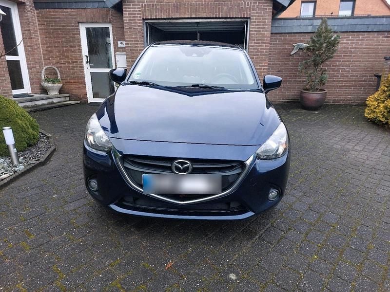 Gebraucht Mazda 2 105 PS (77 kW) 2015 Blau Kleinwagen
