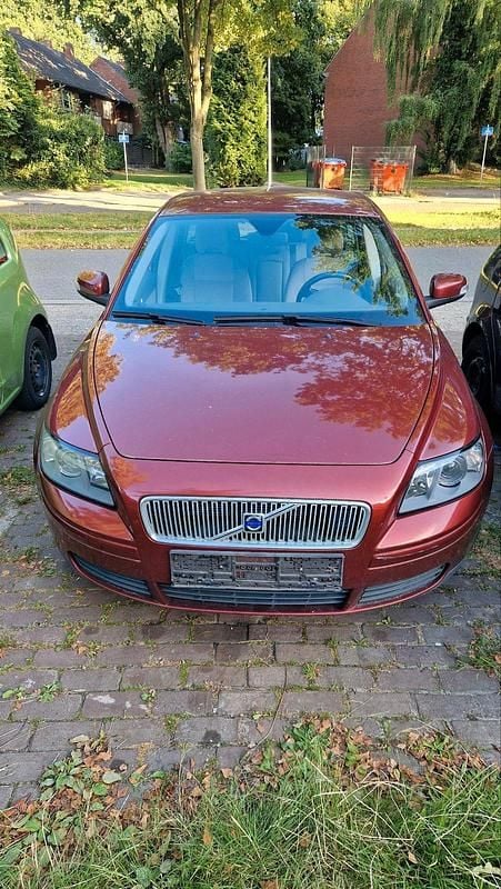 Rot Gebraucht 2007 Volvo V50 Kombi | 2.350 € (Etwas zu teuer) - Bild 1/4