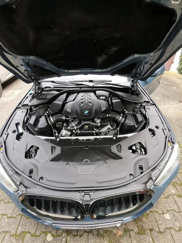 Blau Gebraucht 2019 BMW M850 Coupé | 52.500 € (Superpreis) - Bild 1/4